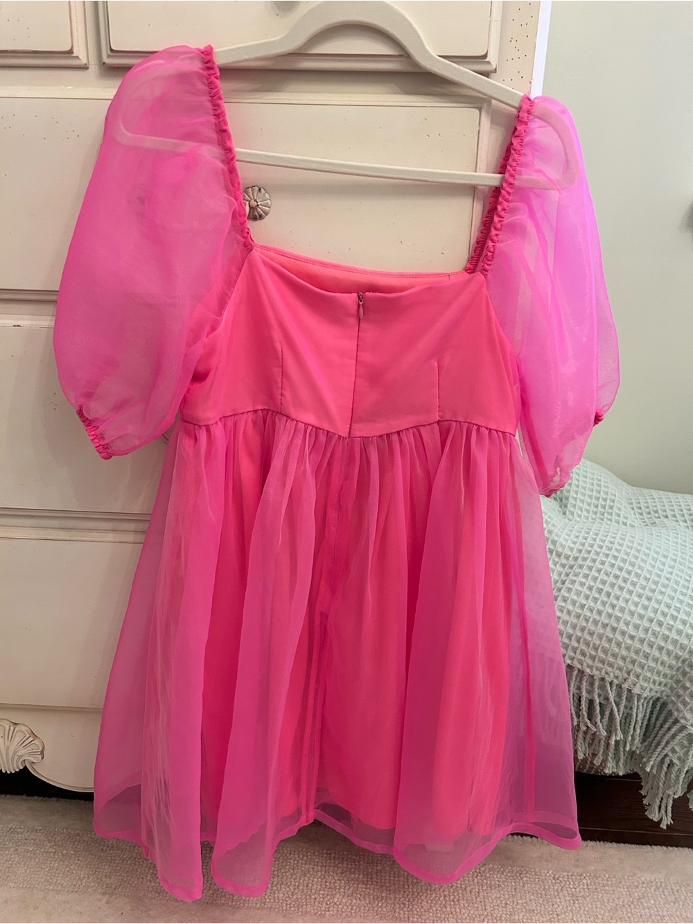Junior’s Bright Pink Puff Sleeve Chiffon Party Dress - Picture 3 of 6